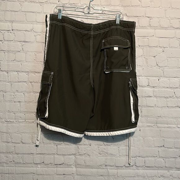 Men’s gray no boundaries swimming trucks Size large - Picture 2 of 2